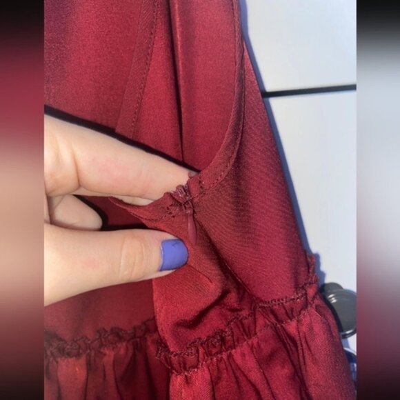 [Shein] Tank Deep V Cut Beautiful Burgundy Size Large NWOT - Picture 4 of 6